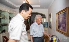 澳门威尼斯人官网并介绍了学校近期发展情况