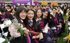 澳门威尼斯人官网工业工程系2015级本科生张薇作为毕业生代表发言