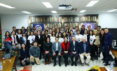 澳门威尼斯人网站中英高等教育人文联盟青年学生论坛暨闭幕式在清华大学图书